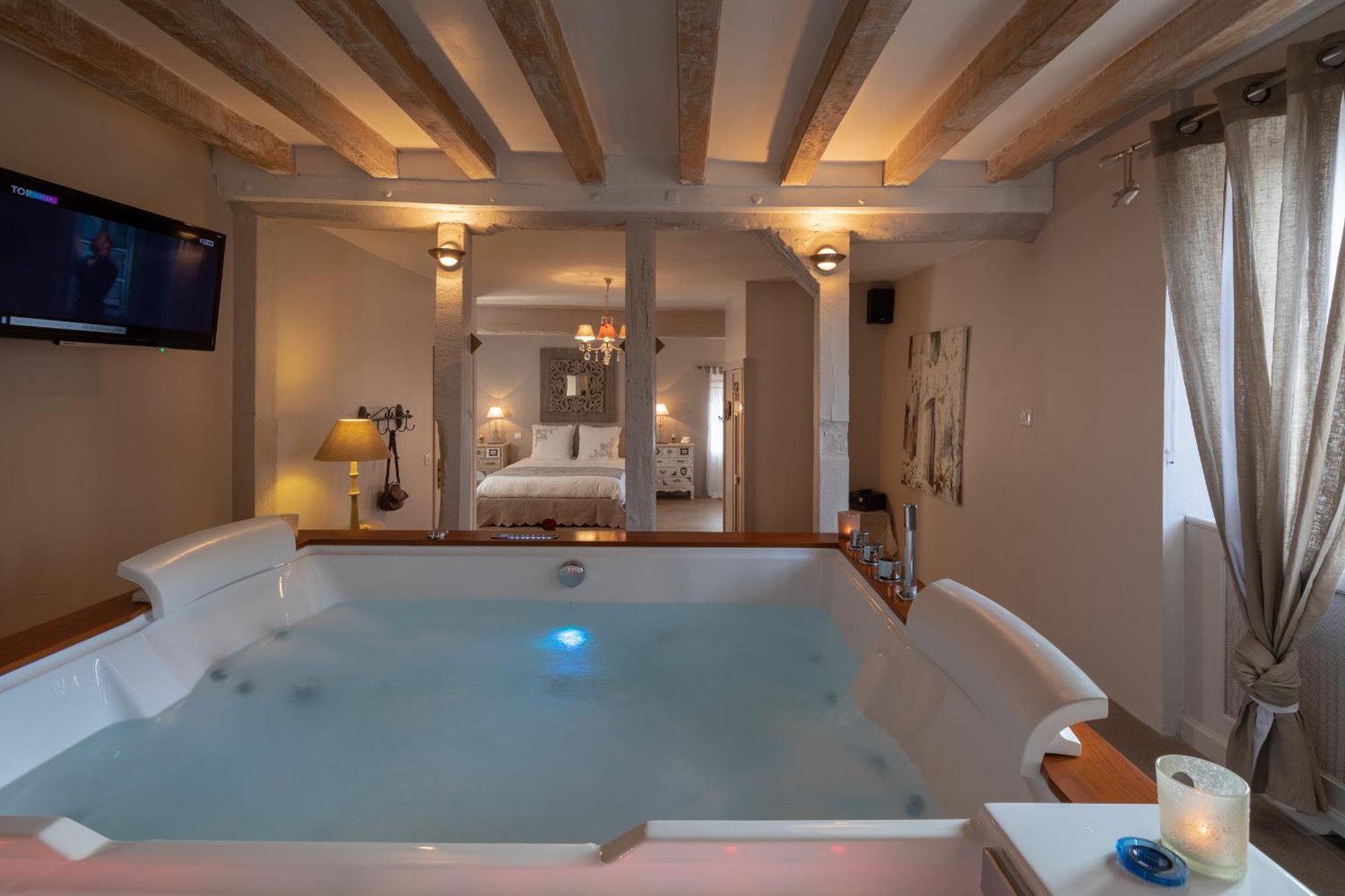 Hotel Charme Au Fil De L'Eau Vendieres Esterno foto