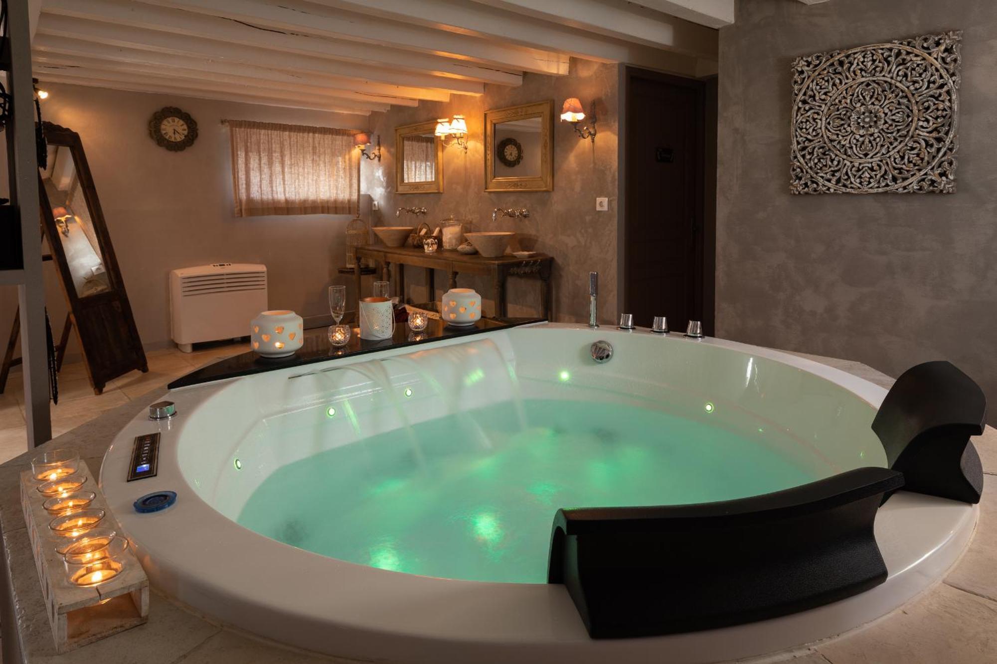 Hotel Charme Au Fil De L'Eau Vendieres Esterno foto