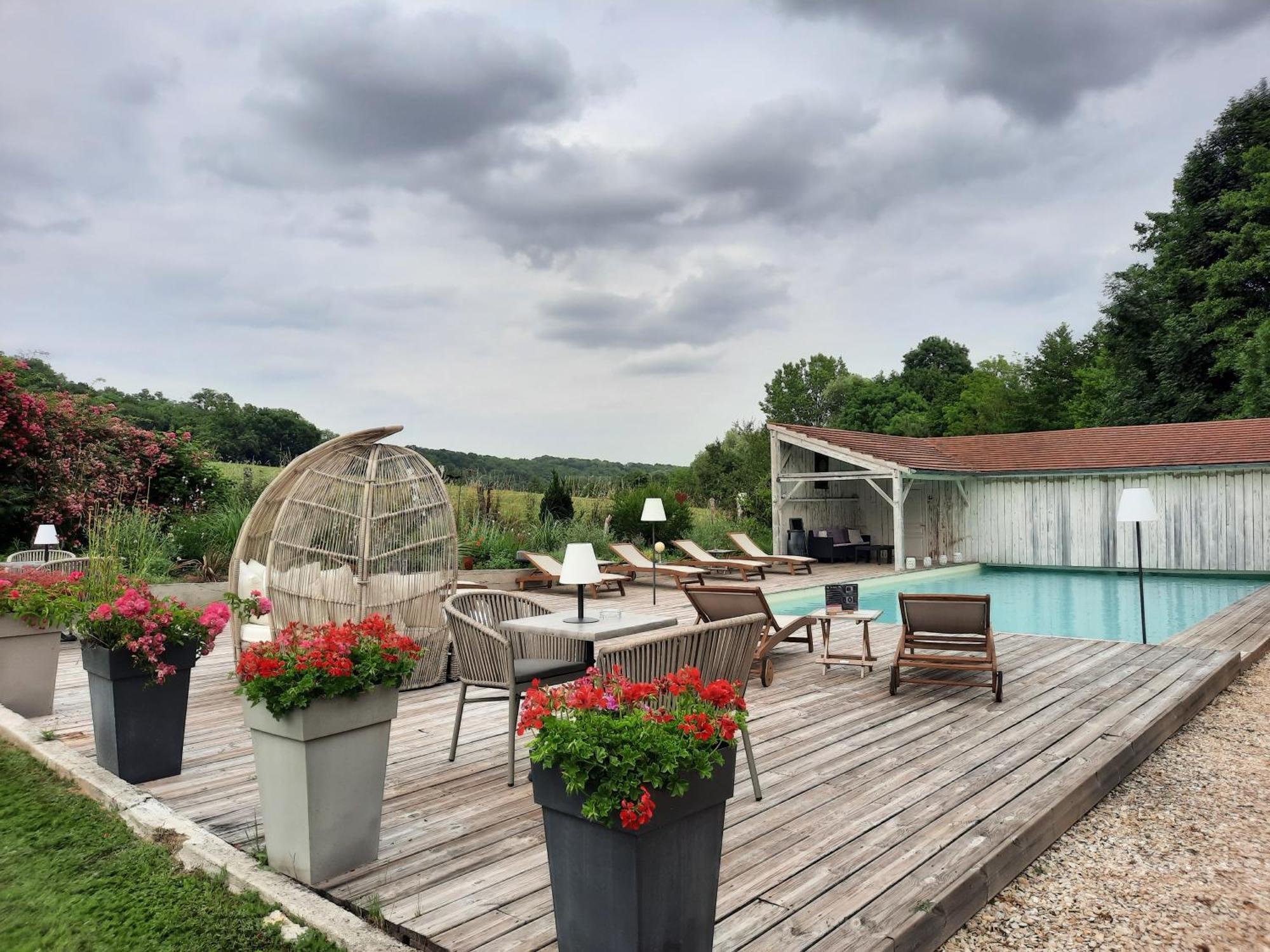 Hotel Charme Au Fil De L'Eau Vendieres Esterno foto