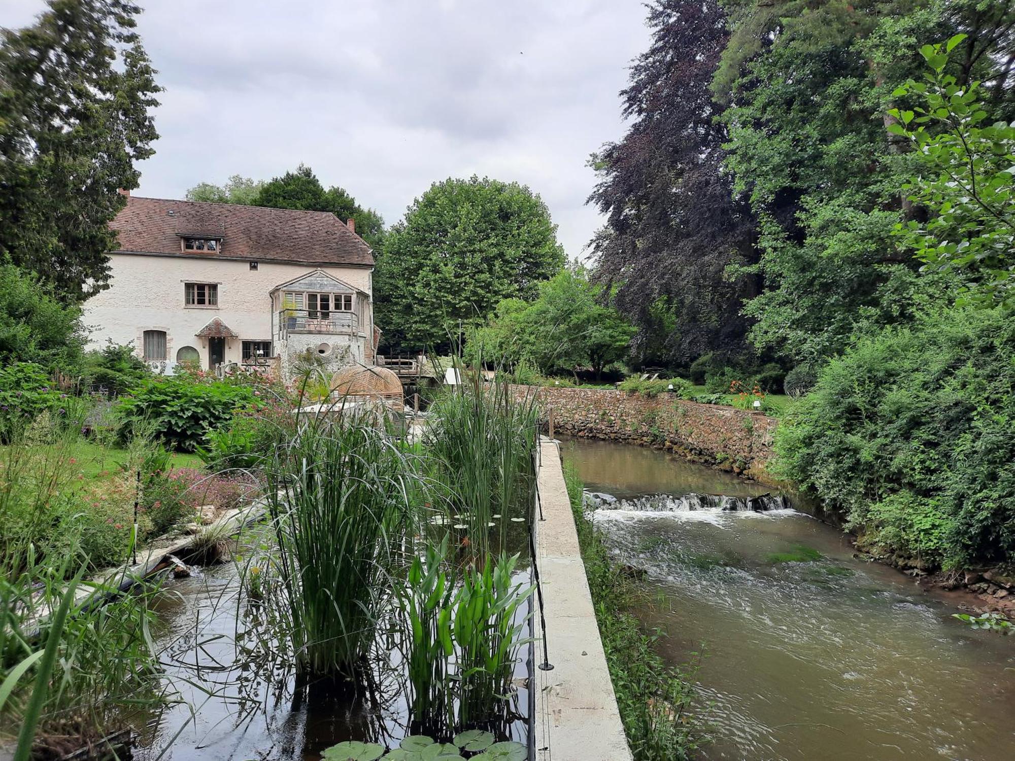 Hotel Charme Au Fil De L'Eau Vendieres Esterno foto